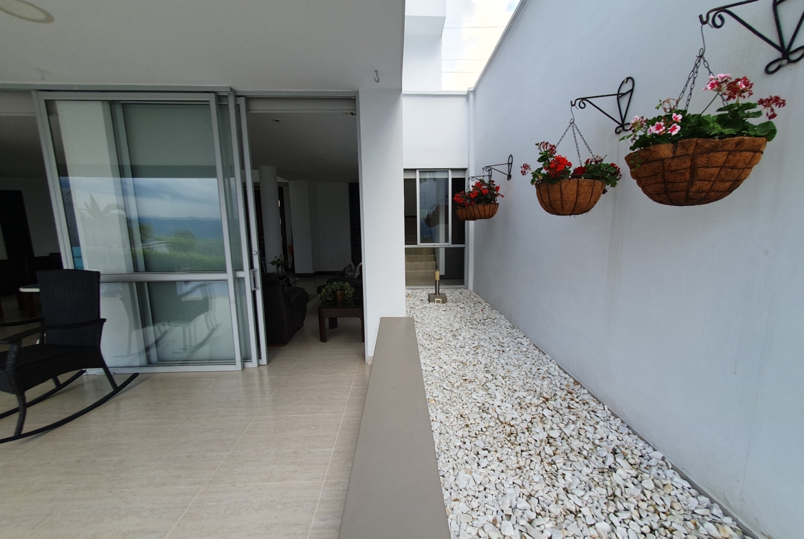 EN VENTA CASA CAMPESTRE EN CERRITOS PEREIRA