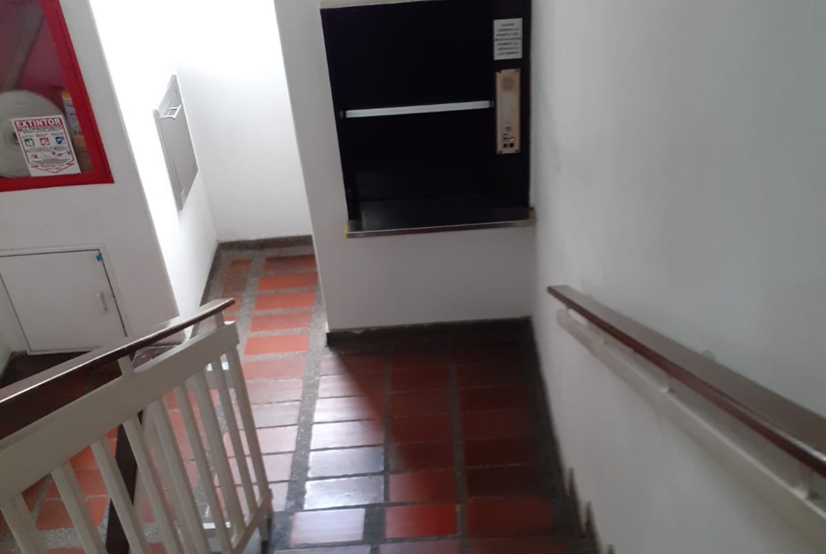 VENDO APARTAMENTO EN PINARES DE SAN MARTIN PEREIRA
