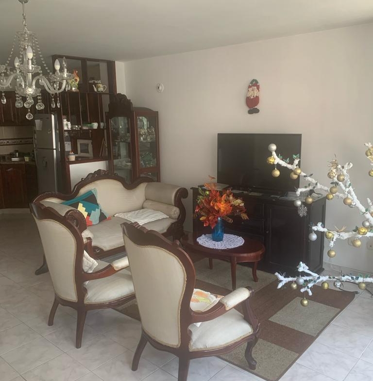 VENTA DE CASA CERCA AL CENTRO DE PEREIRA