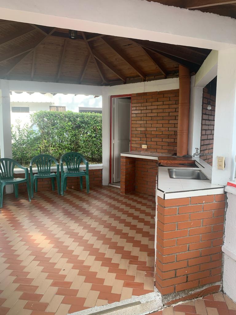 VENTA DE CASA CAMPESTRE EN VITERBO