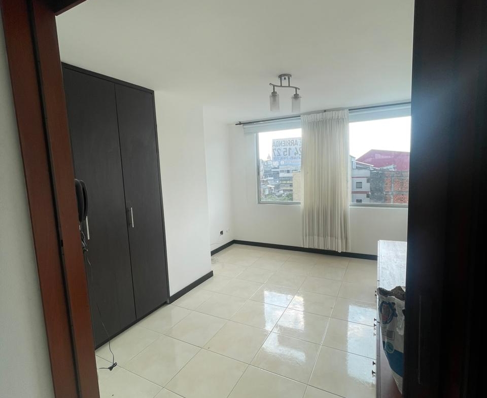 ARRIENDO APARTA ESTUDIO EN EL CENTRO PEREIRA