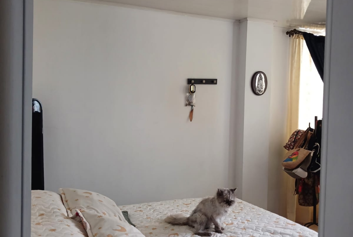 VENDO APARTAMENTO EN LOS CEDROS PEREI