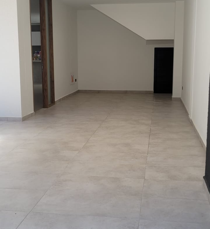VENDO CASA EN CERRITOS PARA ESTRENAR