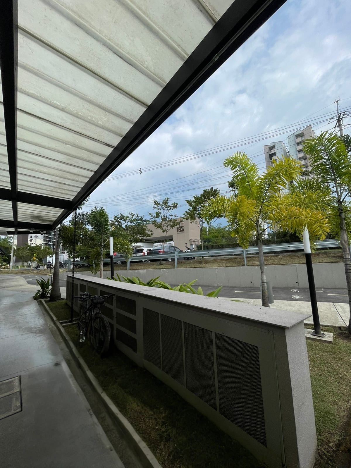 ARRIENDO LOCAL EN SAMARA , LA MACARENA DOSQU