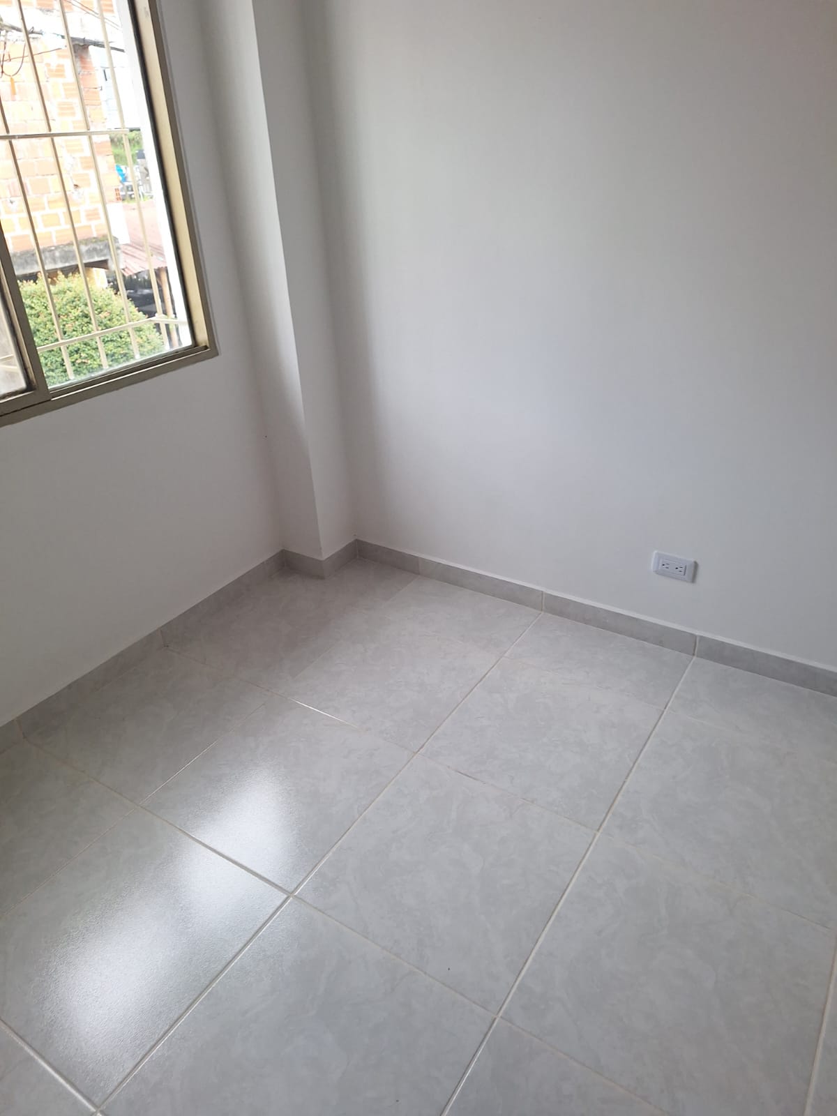 30507920260225043822 VENDO CASA EN BARRIO VALHER DOSQUEBRADAS