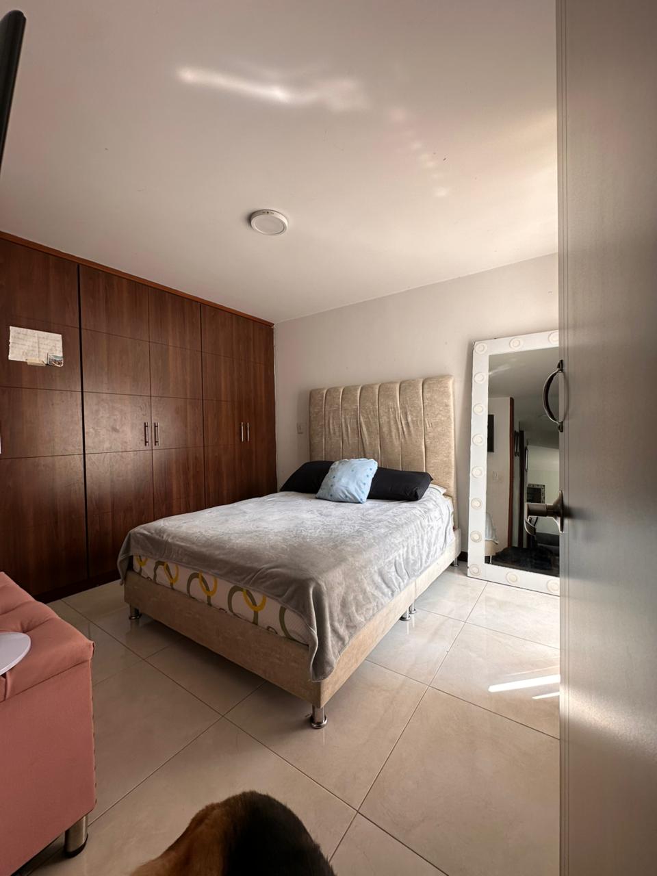 30507920260425045040 VENDO APARTAMENTO EN AV SUR, SECTOR CORALES 68 M2