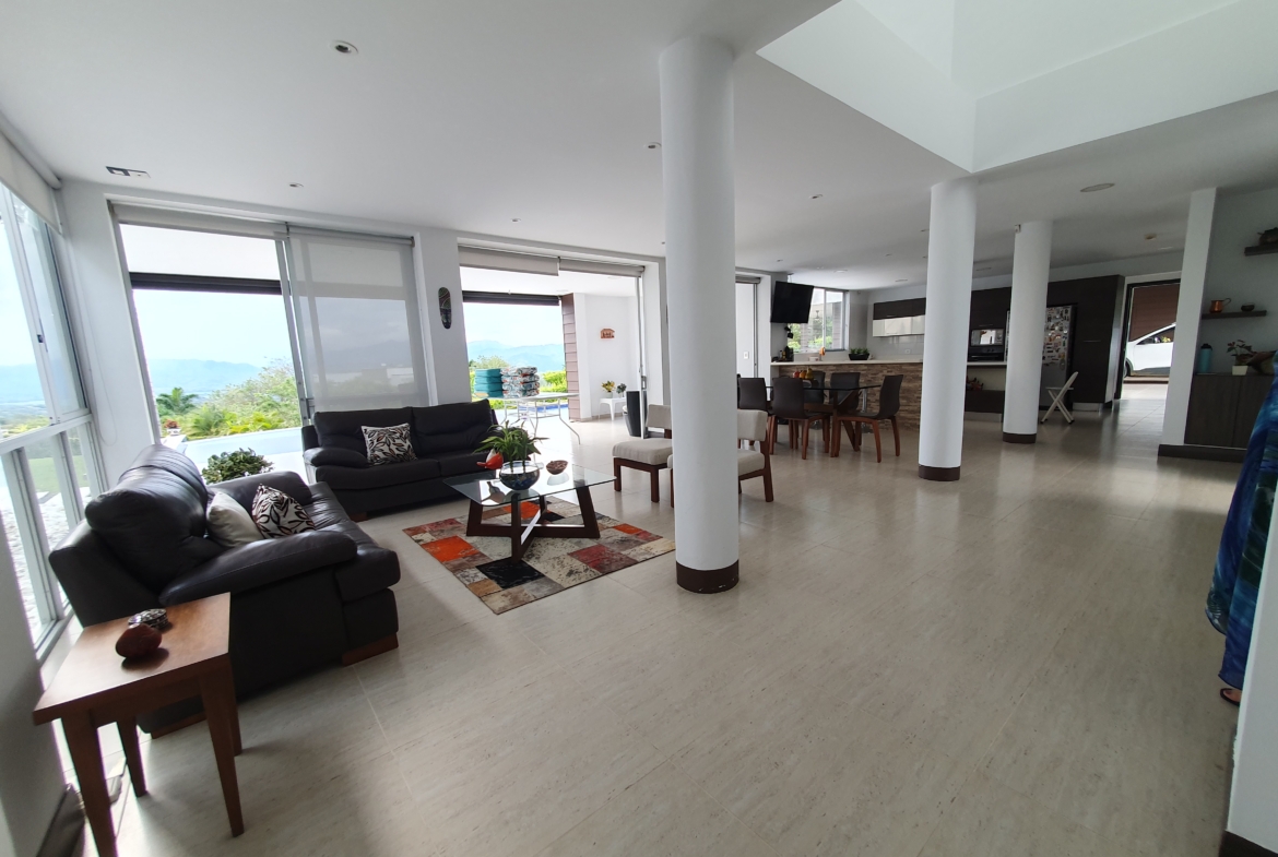 EN VENTA CASA CAMPESTRE EN CERRITOS PEREIRA