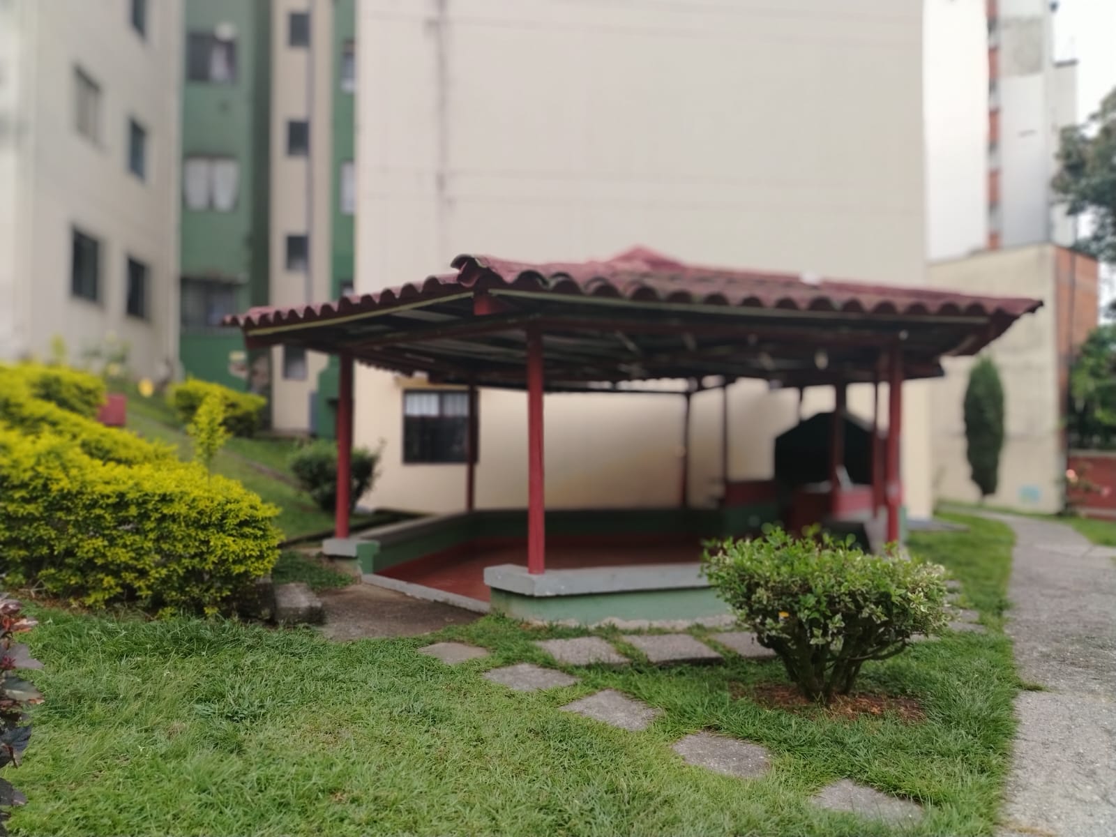 305072220260916025141 VENDO APARTAMENTO EN LA AURORA SECTOR CIRCUNVALAR PEREIRA