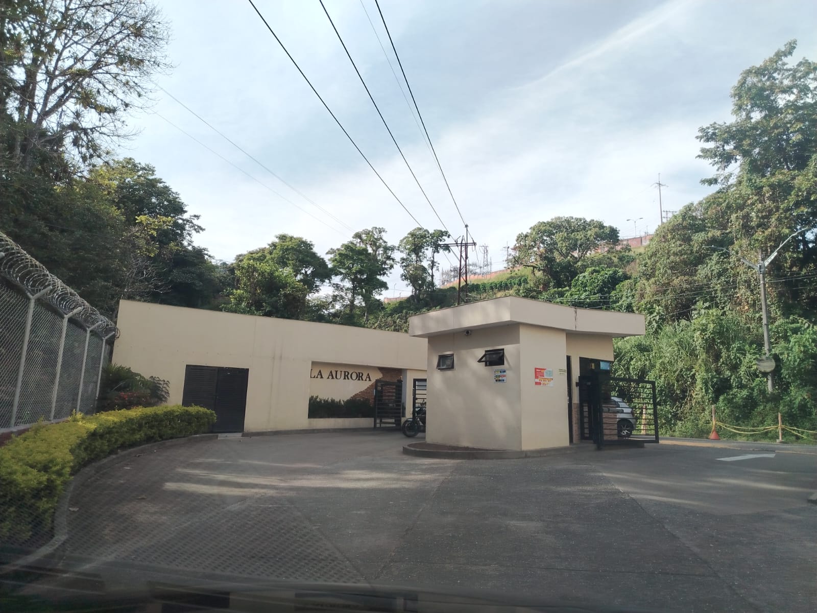 30507320260916025127 VENDO APARTAMENTO EN LA AURORA SECTOR CIRCUNVALAR PEREIRA