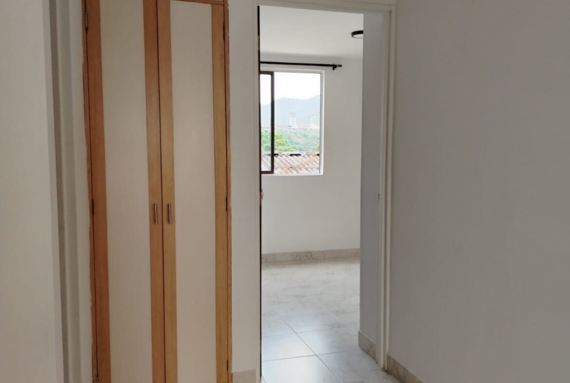 VENDO APARTAMENTO EN LA AURORA SECTOR CIRCUNVALAR PEREIRA